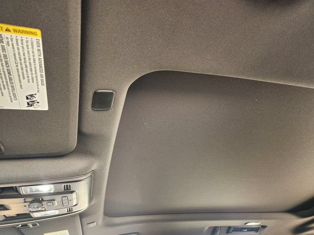 Used 2024 Chevrolet Tahoe Z71 w/ Luxury Package AWD/4WD image 26