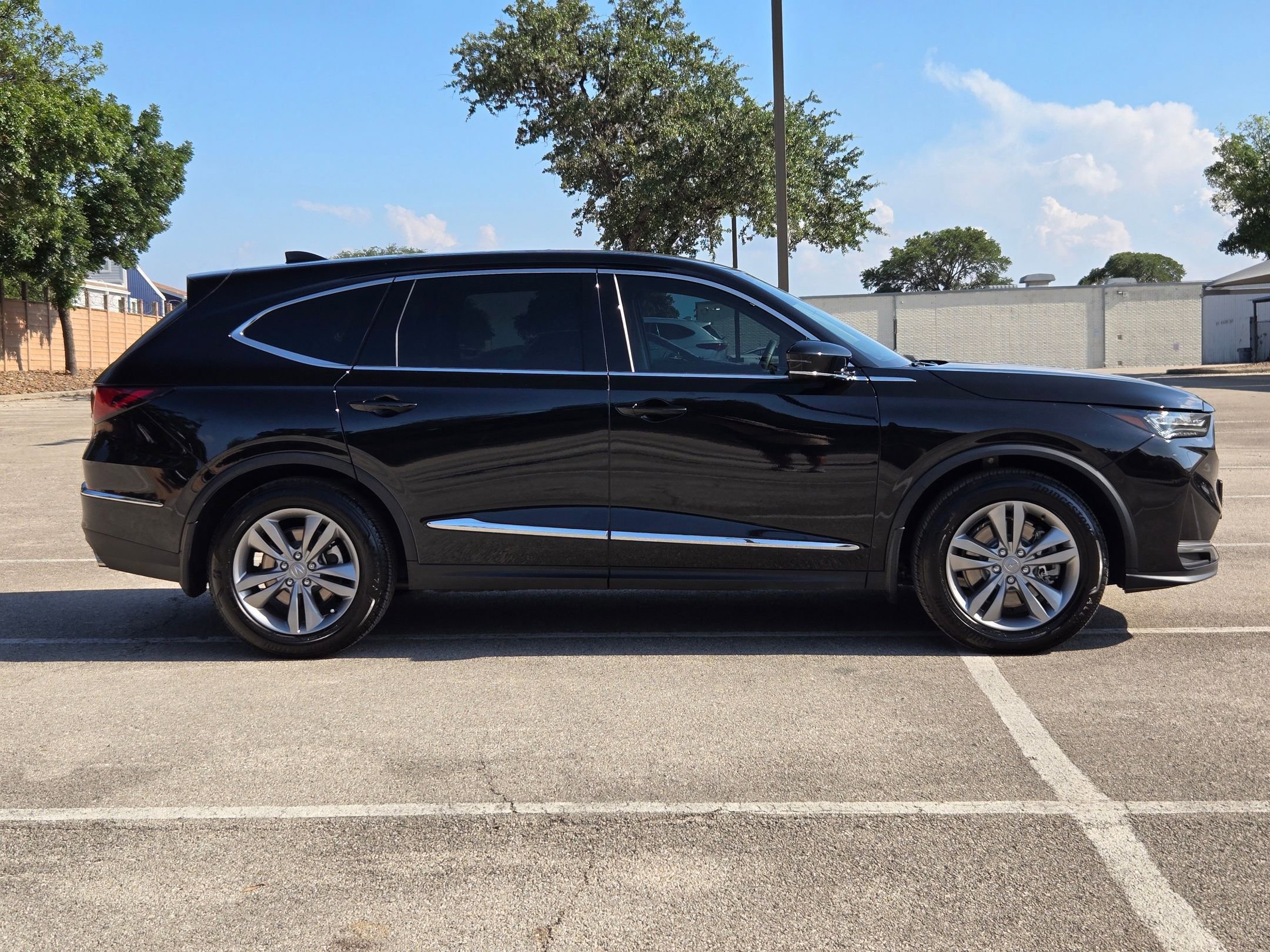 Used 2026 Acura MDX FWD image 3