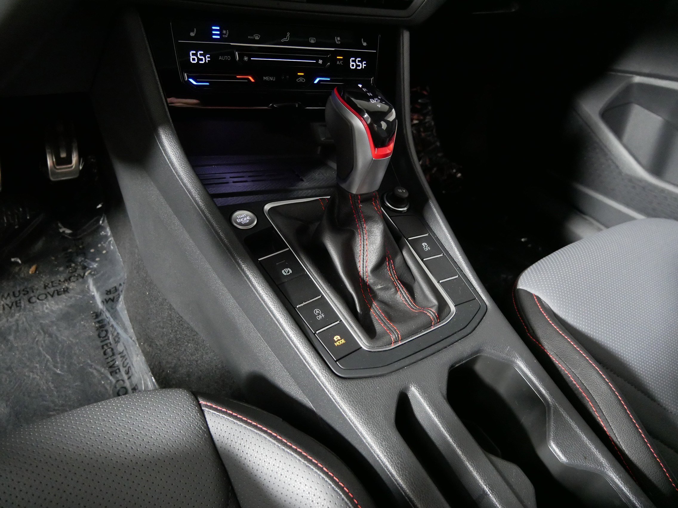 Used 2025 Volkswagen Jetta GLI Autobahn FWD image 24