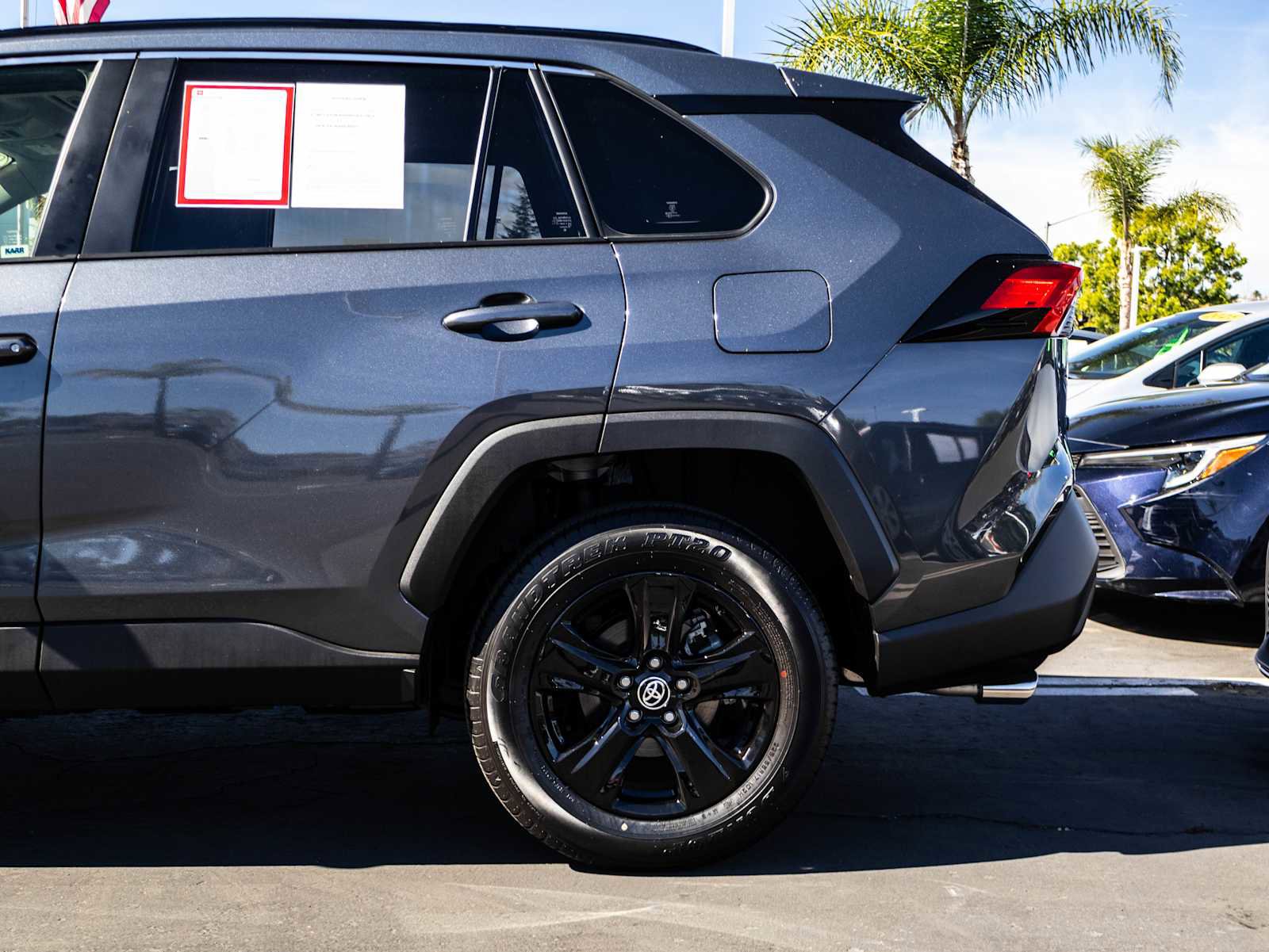 Used 2025 Toyota RAV4 XLE w/ Convenience Package image 6