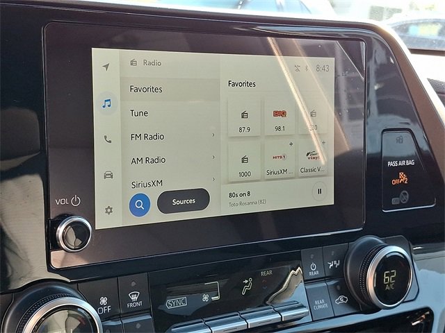 Used 2024 Toyota Highlander LE image 18