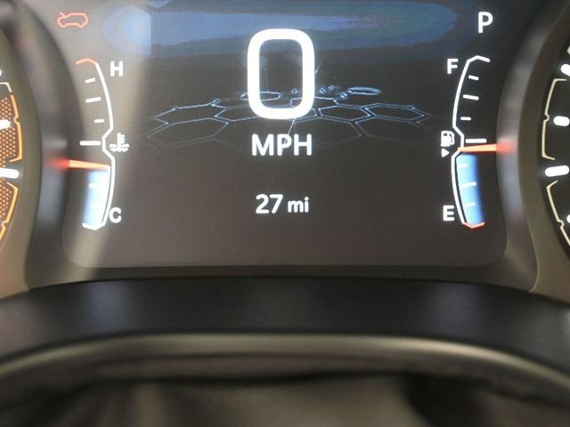 New 2025 Jeep Compass Latitude w/ Sun & Sound Group AWD/4WD image 37