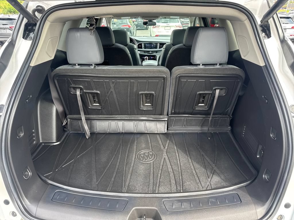 Used 2021 Buick Enclave Essence w/ Sound and Sites Package AWD/4WD image 37