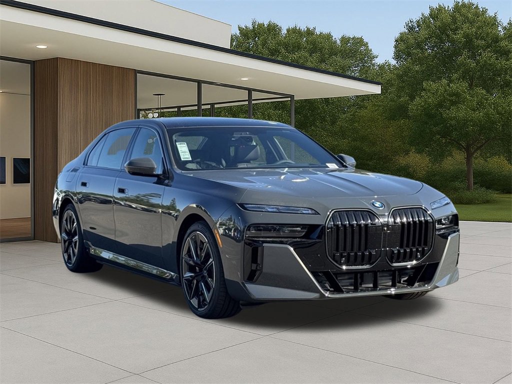 New 2026 BMW 750e xDrive w/ Executive Package image 4