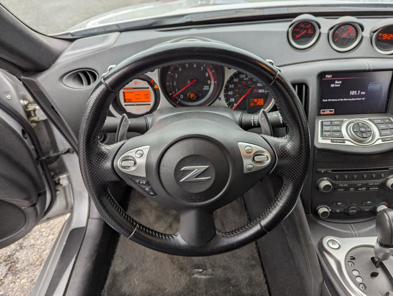 Used 2010 Nissan 370Z Touring w/ Sport Pkg RWD image 14