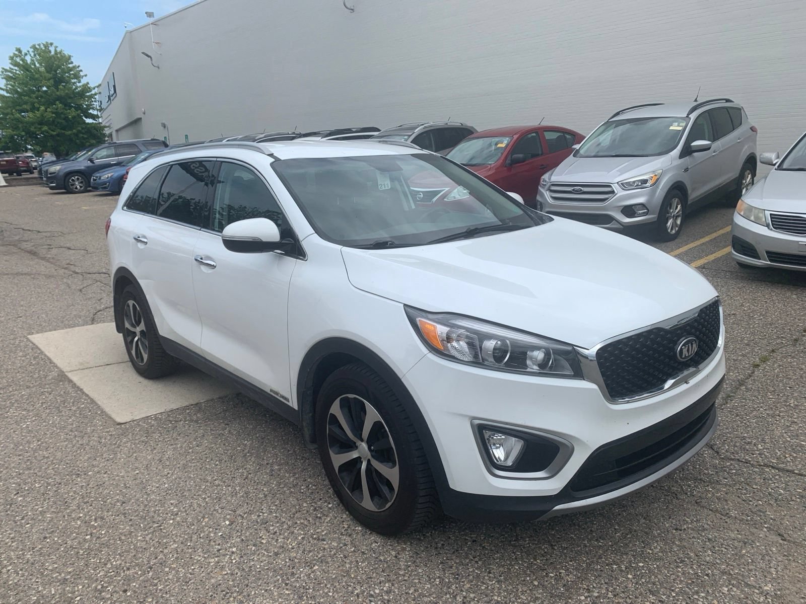 Used 2017 Kia Sorento EX AWD/4WD image 3