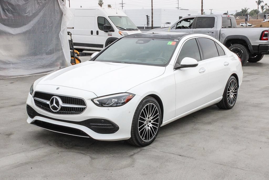Used 2023 Mercedes-Benz C 300 Sedan image 4