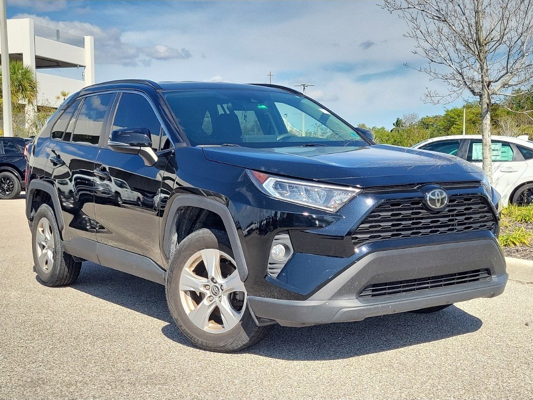 Used 2020 Toyota RAV4 XLE w/ All Weather Liner Package image 29
