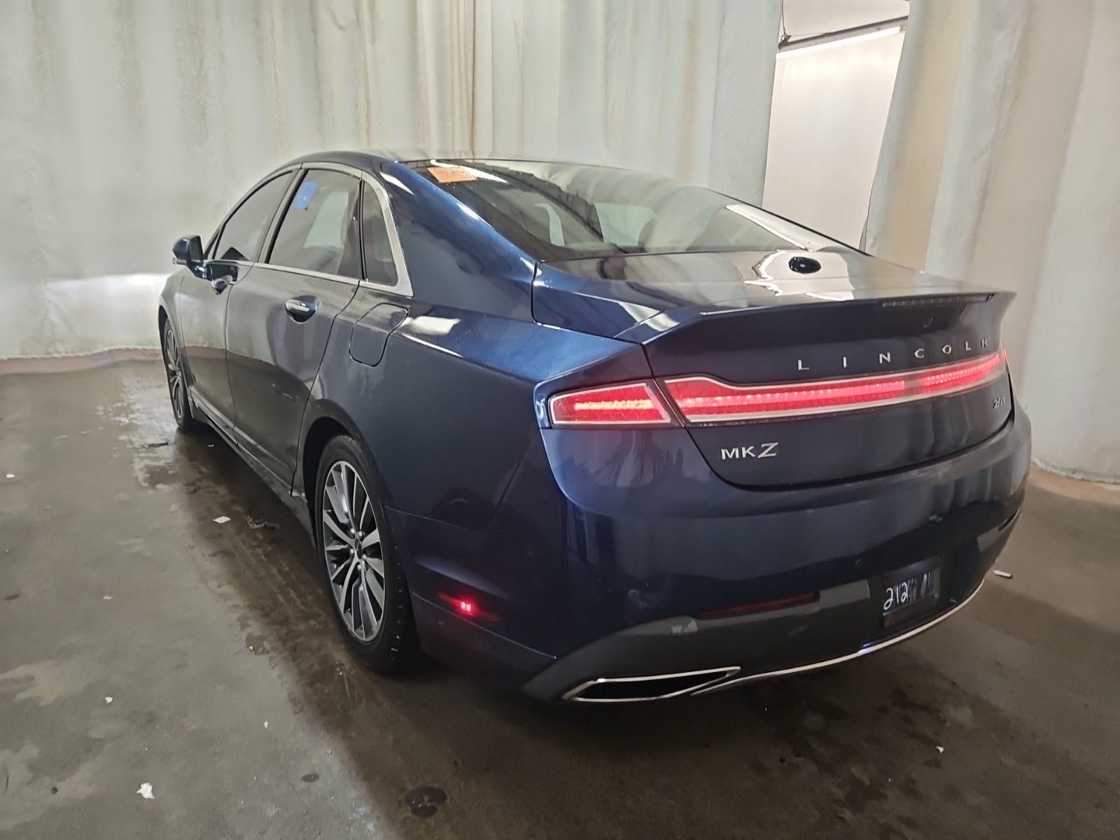 Used 2017 Lincoln MKZ Select FWD image 5