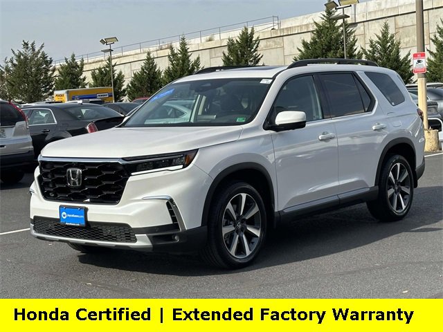Certified 2025 Honda Pilot Elite image 4