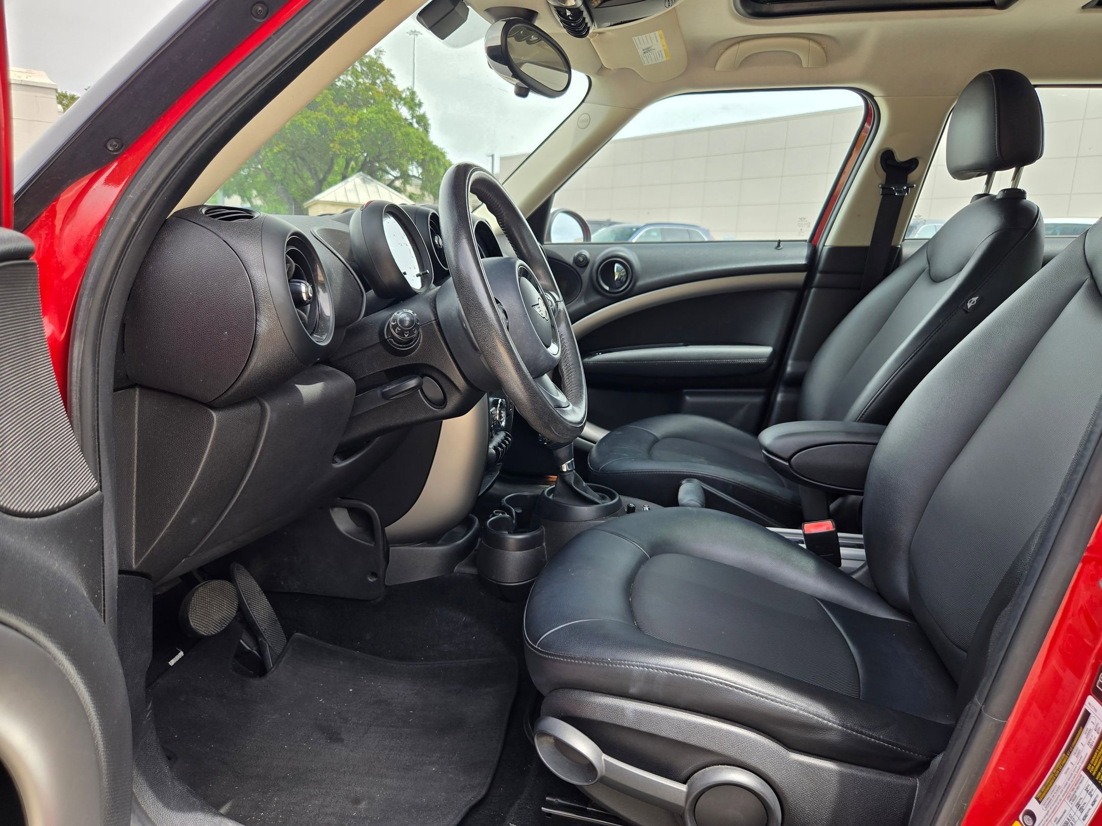 Used 2015 MINI Cooper Countryman FWD image 9
