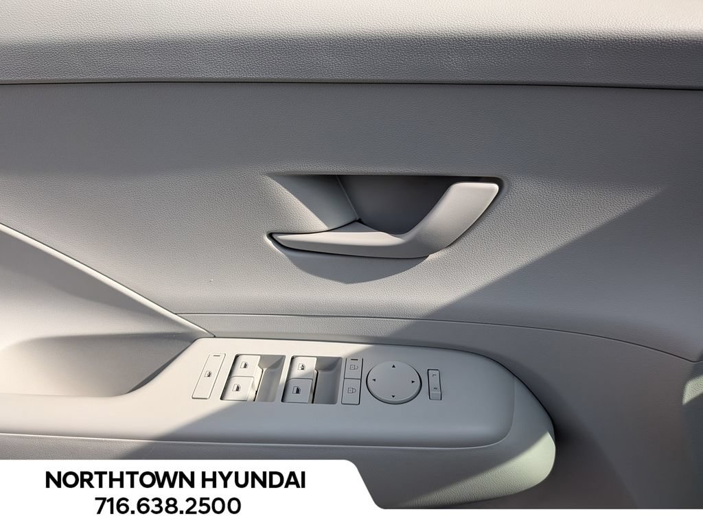 Certified 2024 Hyundai Kona SE AWD/4WD image 27