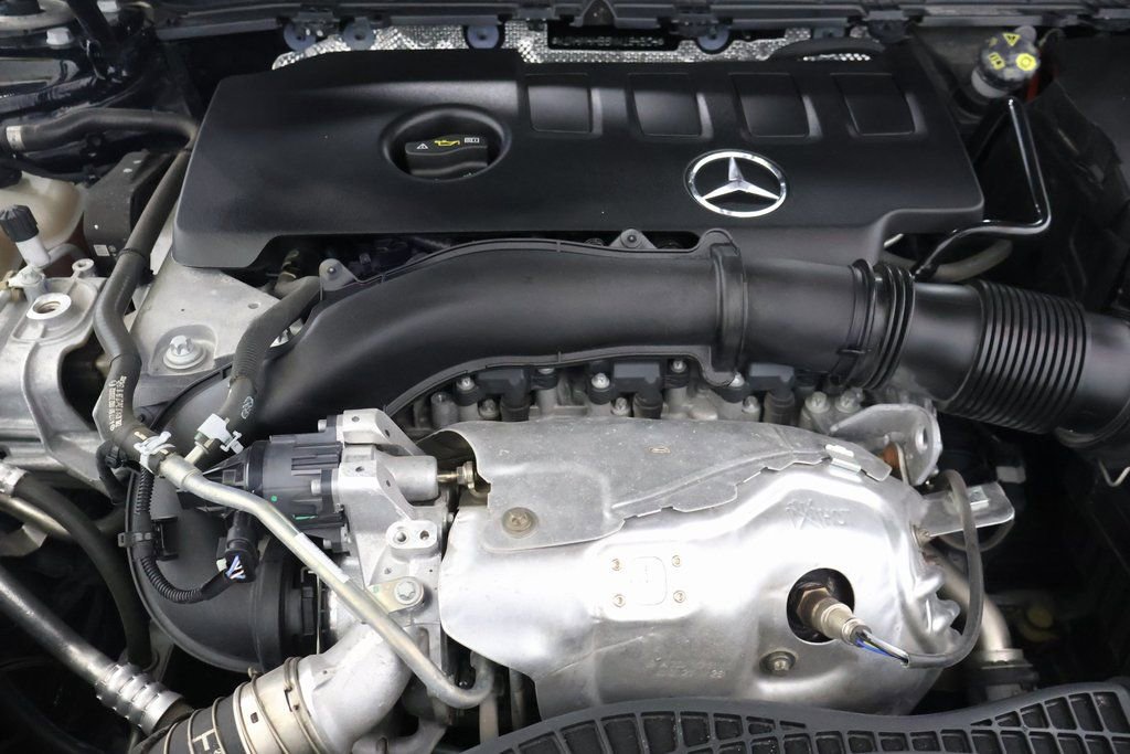 Certified 2022 Mercedes-Benz GLB 250 4MATIC image 28