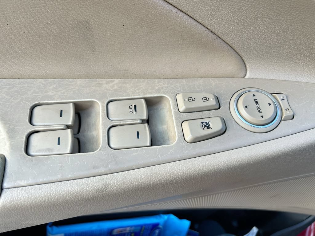 Used 2011 Hyundai Sonata Hybrid FWD image 13