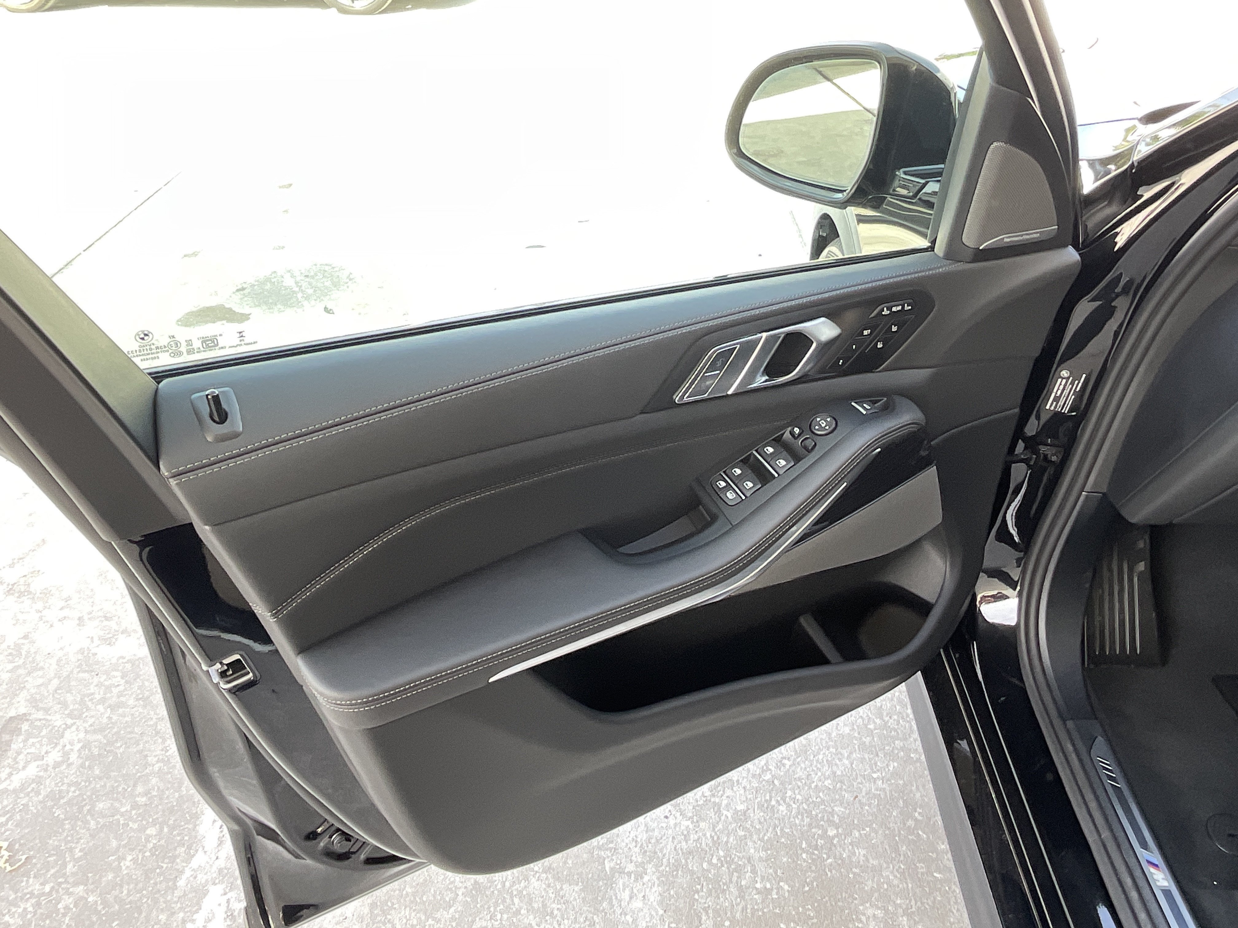 New 2027 BMW X7 xDrive40i w/ Executive Package AWD/4WD image 8