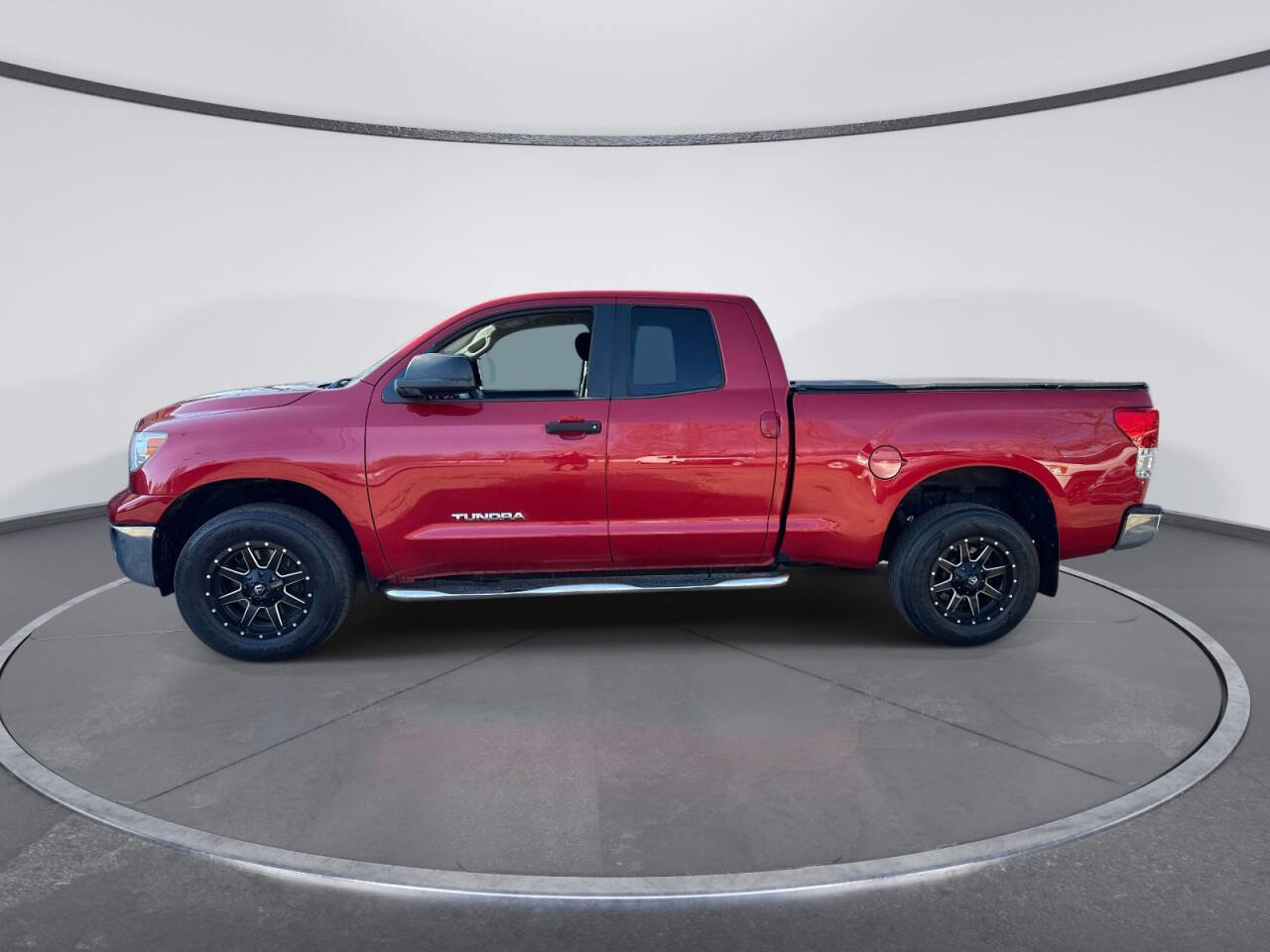 Used 2013 Toyota Tundra 4x4 Double Cab w/ Tow Pkg image 2