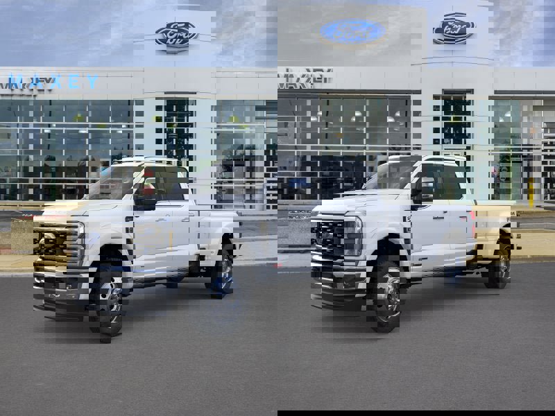 New 2026 Ford F450 Lariat w/ Lariat Ultimate Package