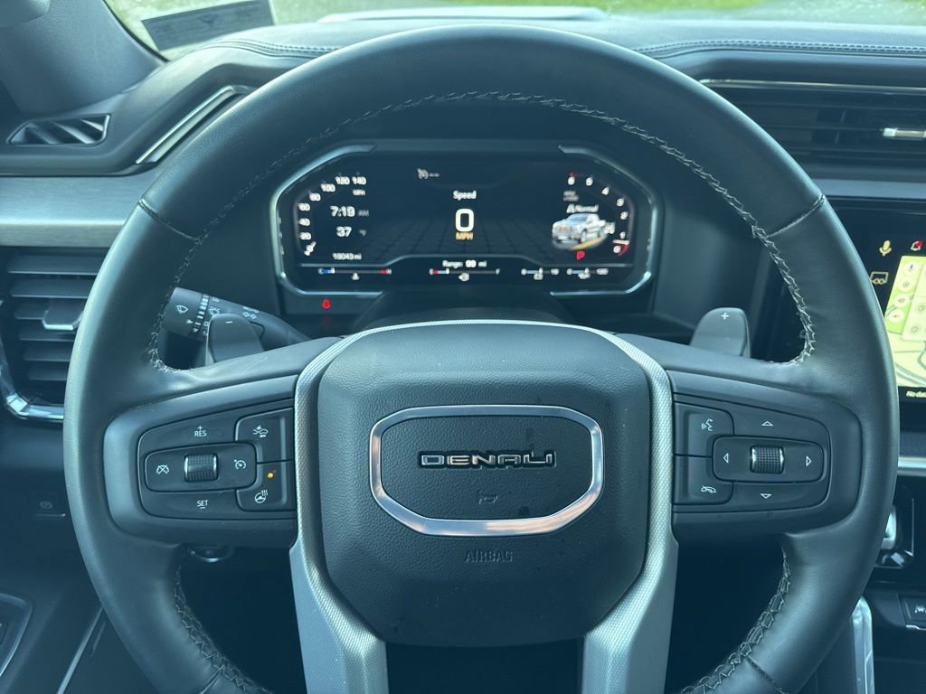 Used 2024 GMC Sierra 1500 Denali w/ Technology Package AWD/4WD image 14