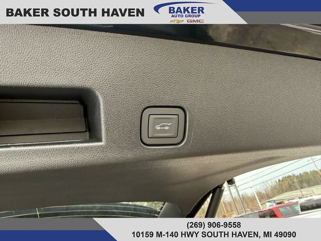 New 2026 Chevrolet Traverse RS w/ LPO, Floor Liner Package image 9