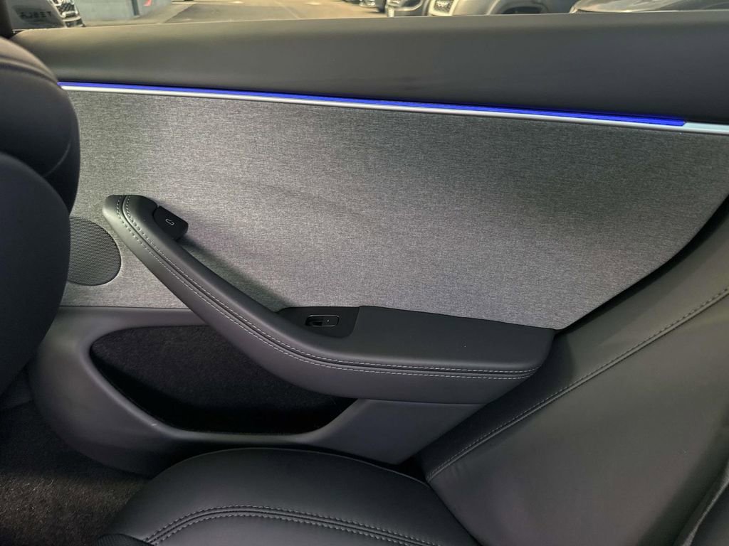 Used 2025 Tesla Model 3 Long Range image 11