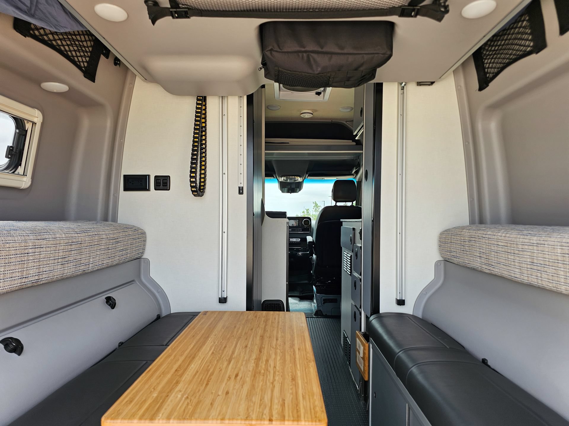 Used 2022 Mercedes-Benz Sprinter 2500 image 33