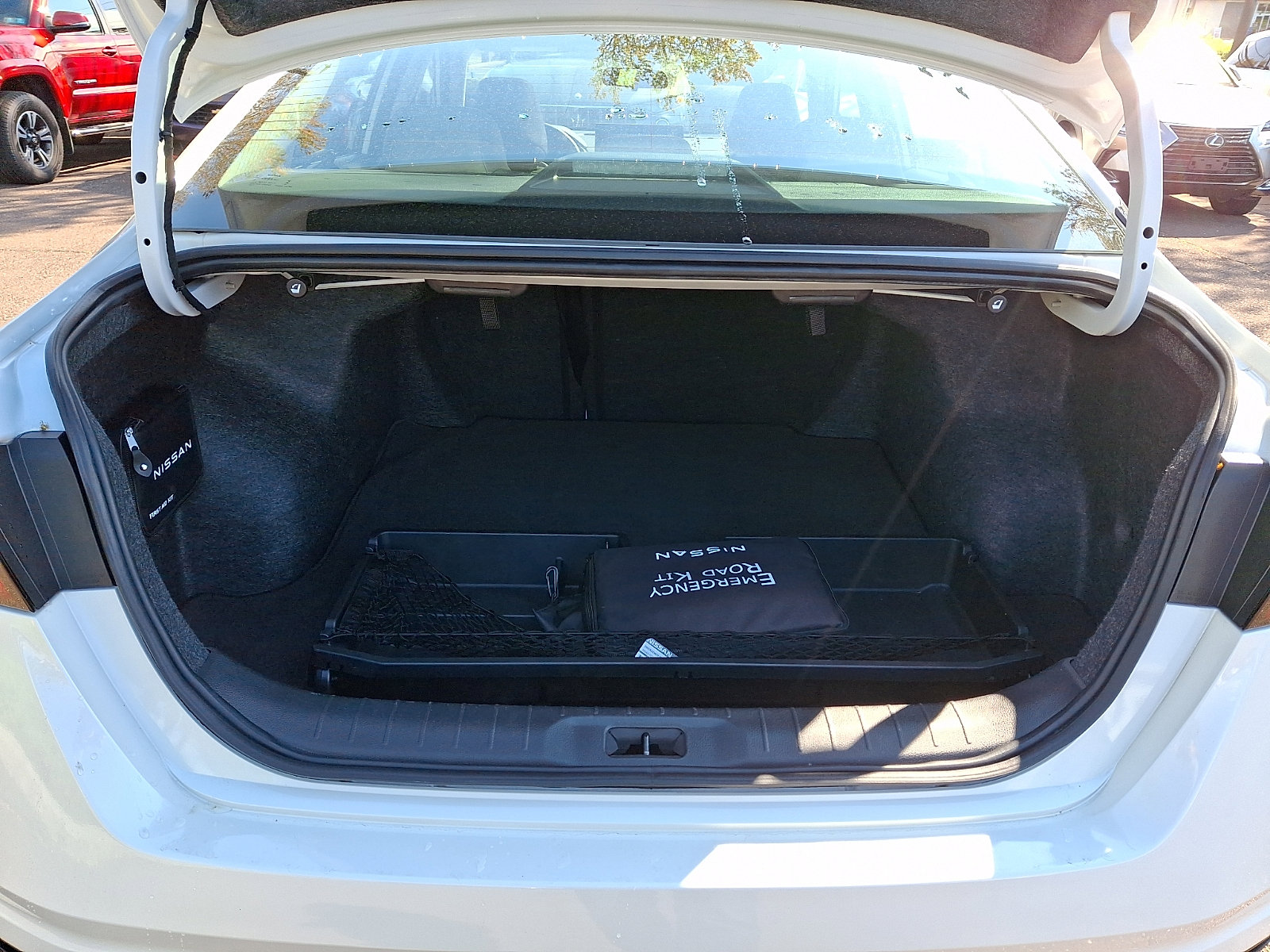 Used 2024 Nissan Altima 2.5 SL AWD/4WD image 28