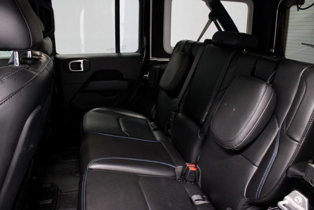 Used 2021 Jeep Wrangler Unlimited Rubicon 4xe w/ Cold Weather Group AWD/4WD image 22