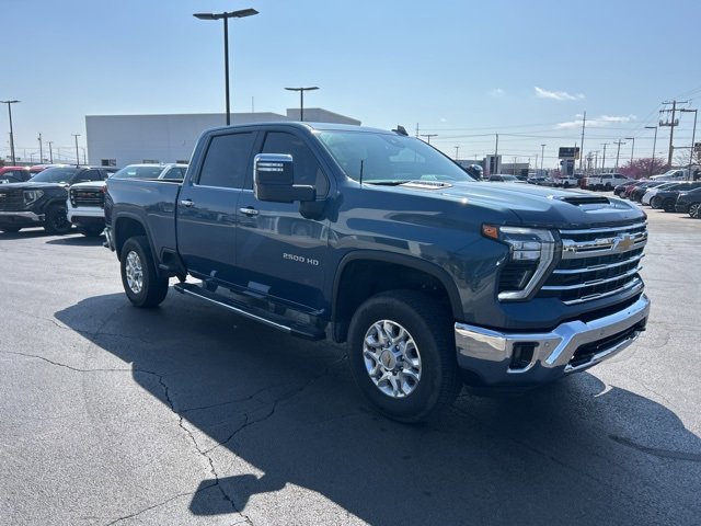 Used 2024 Chevrolet Silverado 2500 LTZ w/ LTZ Premium Package image 4