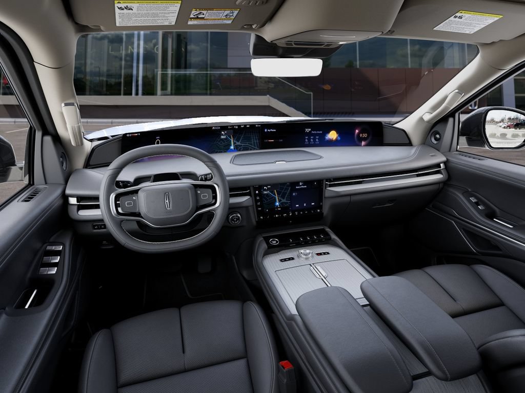 New 2027 Lincoln Navigator Premiere AWD/4WD image 9