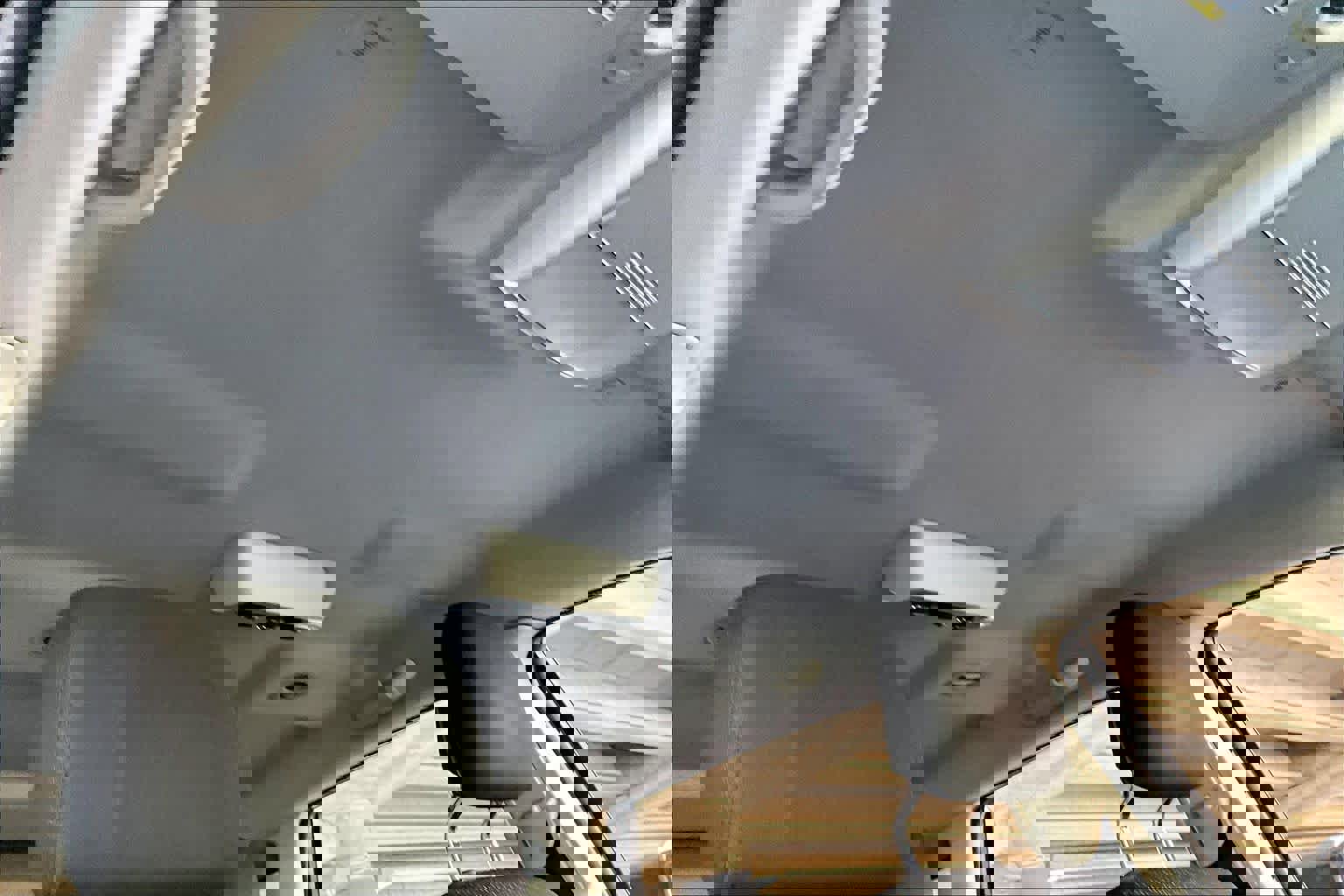 Used 2019 Dodge Journey SE image 13