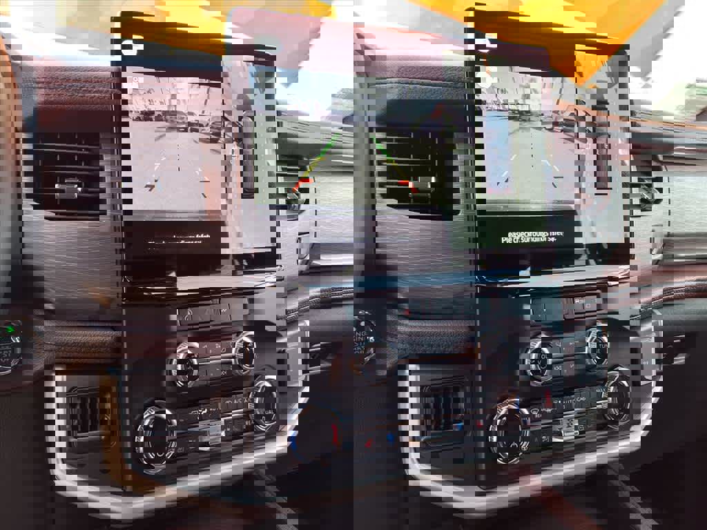 Used 2024 Ford Expedition Limited image 13