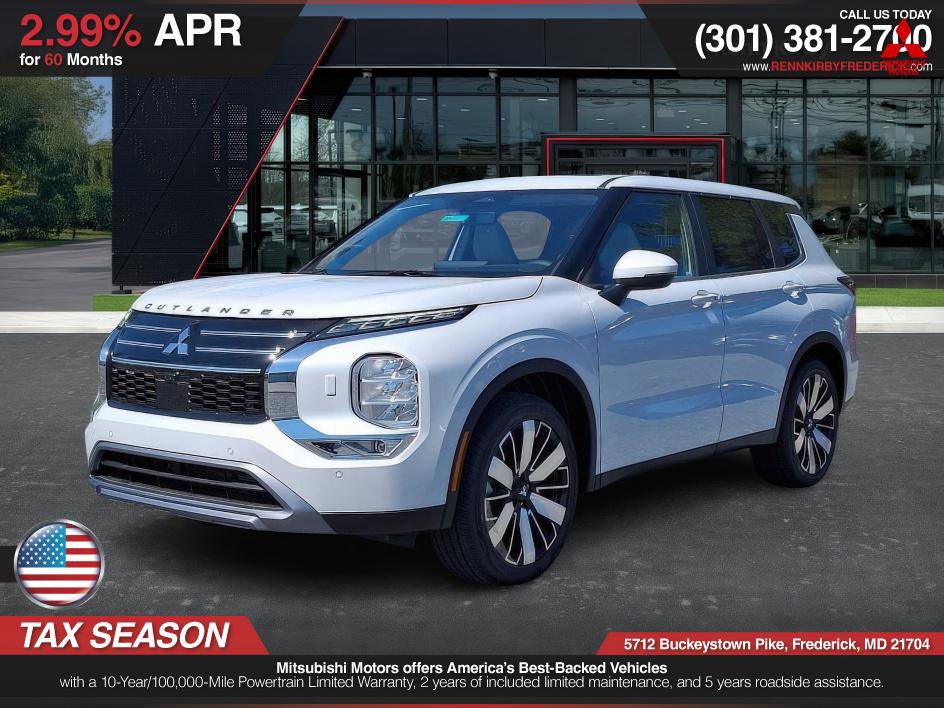 Used 2025 Mitsubishi Outlander SE image 2