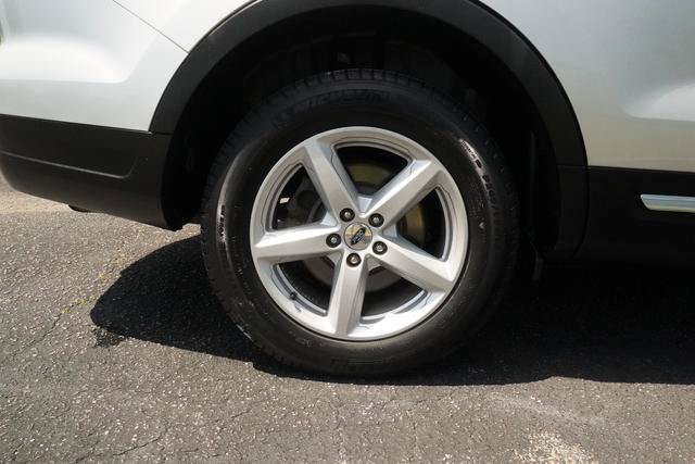 Used 2019 Ford Explorer XLT FWD image 36