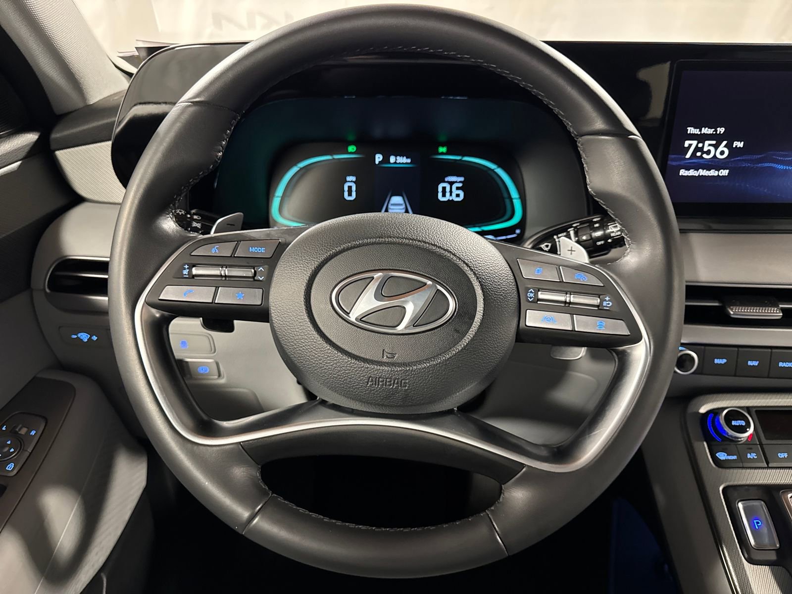 Used 2023 Hyundai Palisade SEL image 31