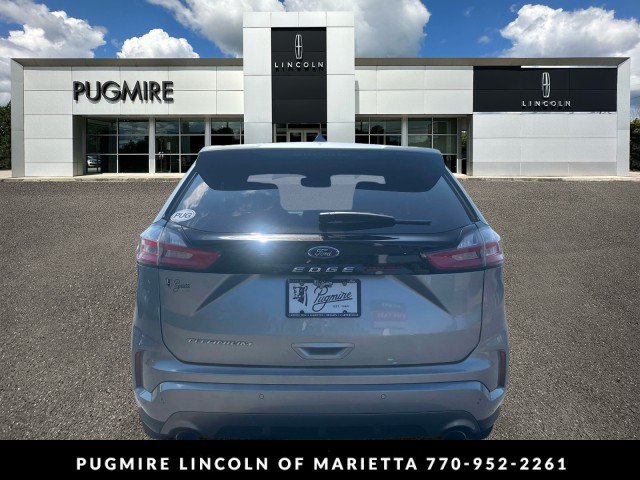 Used 2021 Ford Edge Titanium w/ Equipment Group 301A FWD image 6
