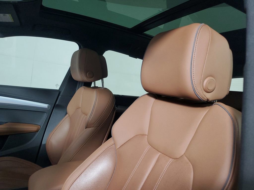 Used 2024 Audi Q5 2.0T Premium Plus w/ Premium Plus Package image 23