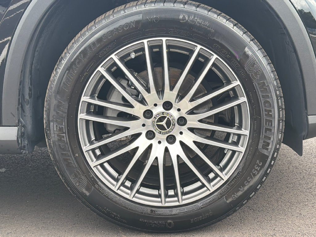 Used 2026 Mercedes-Benz GLC 300 4MATIC image 12
