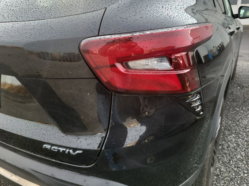 Used 2025 Chevrolet Trax ACTIV image 28