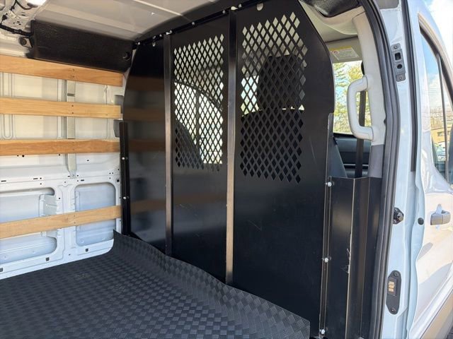Used 2024 Ford Transit 250 Low Roof w/ Exterior Upgrade Package RWD image 17