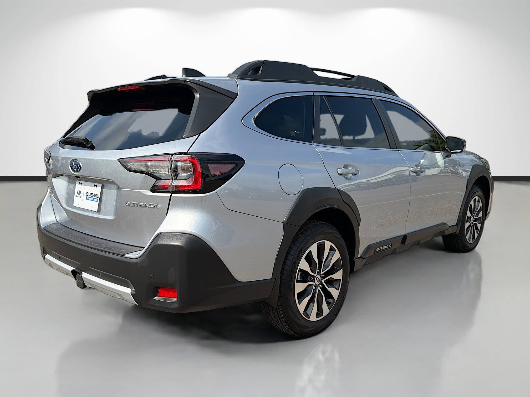 Certified 2025 Subaru Outback Limited w/ Popular Package #2 image 3