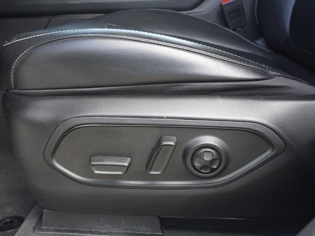 Used 2021 Jeep Grand Cherokee L Limited AWD/4WD image 32