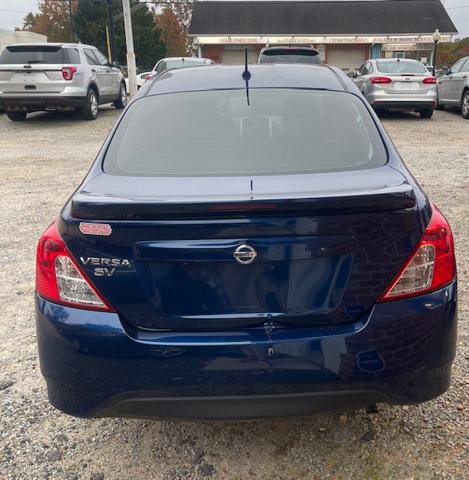 Used 2019 Nissan Versa SV image 4