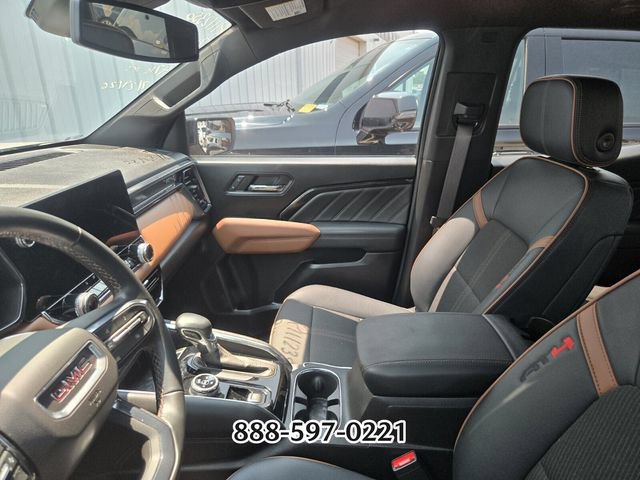 Used 2024 GMC Canyon AT4 AWD/4WD image 3