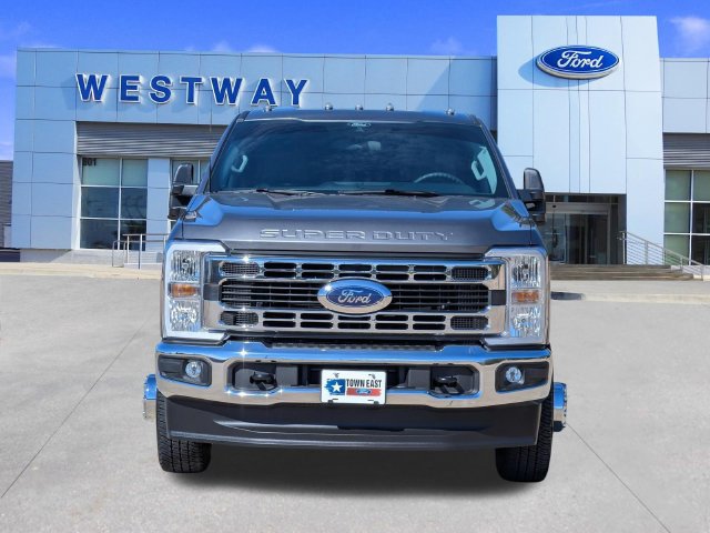 Used 2026 Ford F350 XLT AWD/4WD image 6