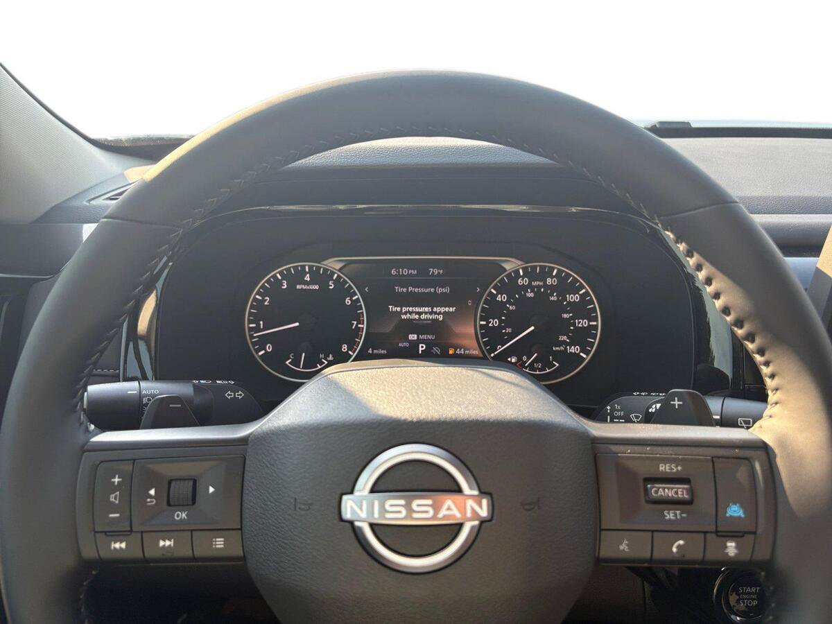 New 2026 Nissan Pathfinder SV w/ SV Premium Package AWD/4WD image 16
