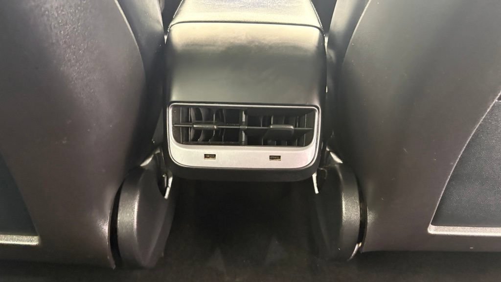 Used 2020 Tesla Model 3 Long Range AWD/4WD image 29