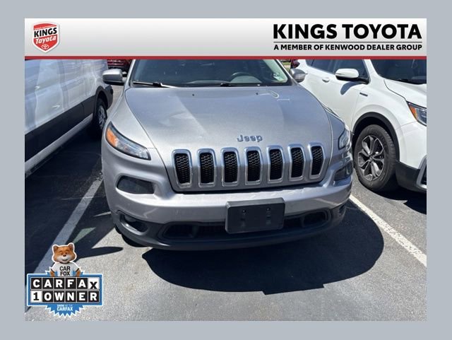 Used 2016 Jeep Cherokee Latitude w/ Cold Weather Group AWD/4WD image 1