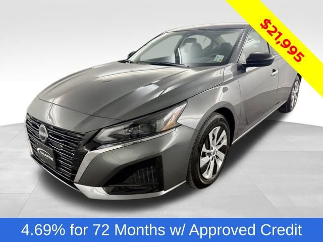 Used 2025 Nissan Altima 2.5 S image 1
