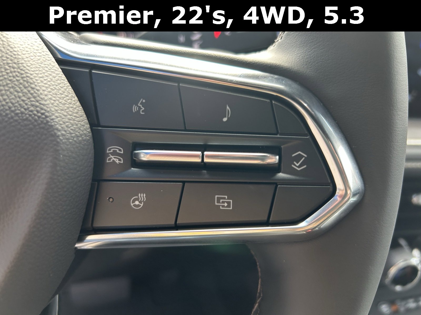 New 2025 Chevrolet Suburban Premier image 16