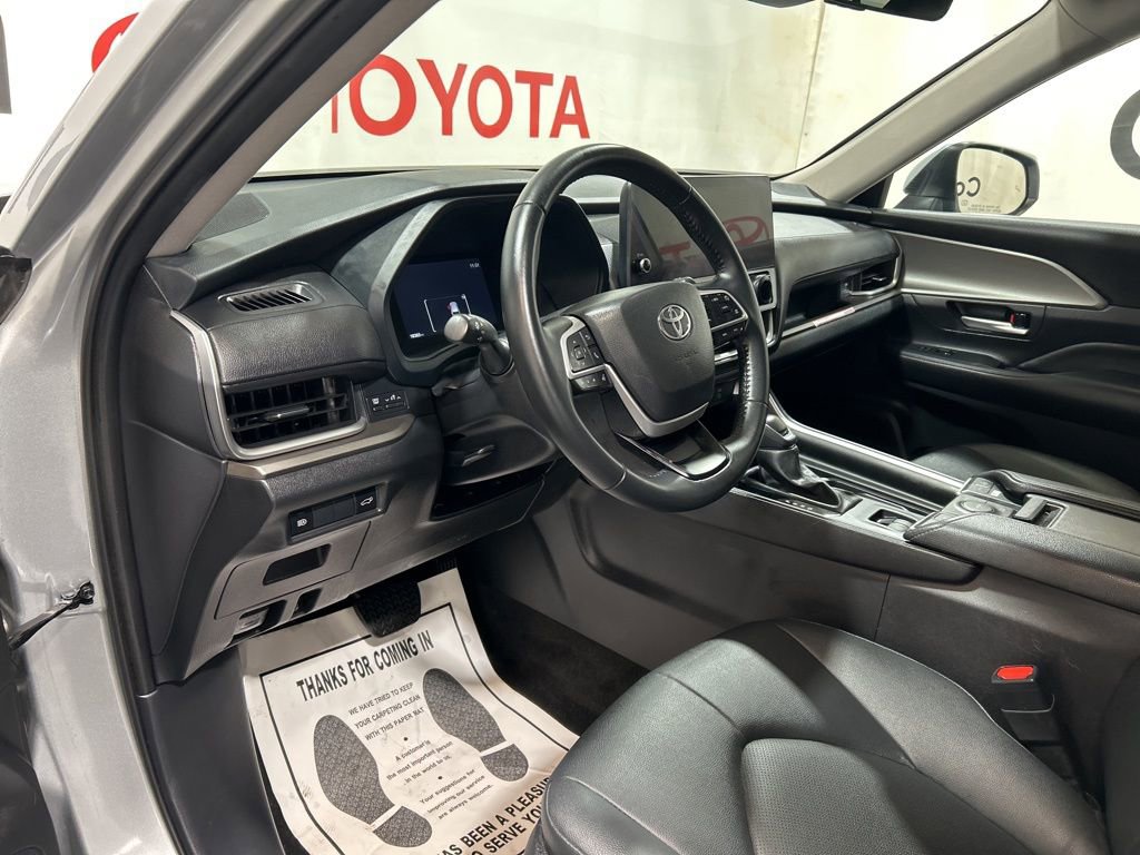 Used 2025 Toyota Grand Highlander AWD image 21
